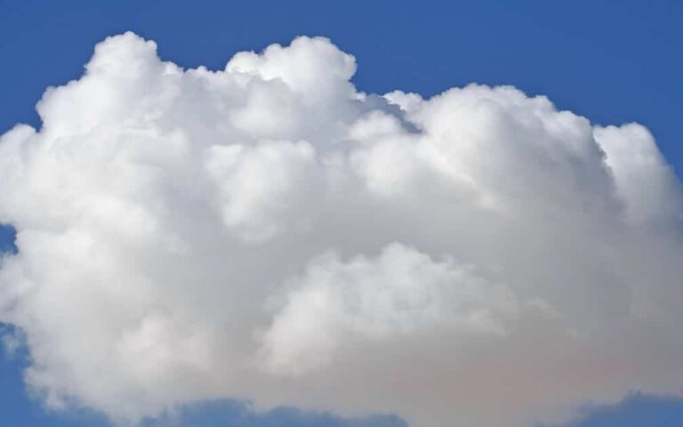découvrez notre plateforme cloud sécurisée et évolutive, optimisée pour héberger vos applications et gérer vos données efficacement.