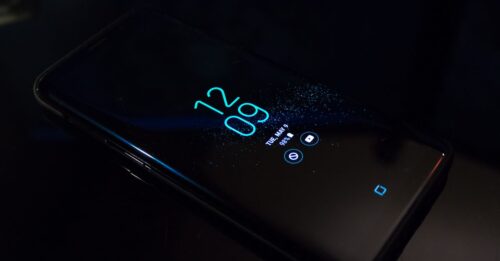 découvrez comment l'intégration entre windows et android révolutionne votre expérience utilisateur en offrant une synchronisation fluide et un accès simplifié à vos applications mobiles directement depuis votre pc.
