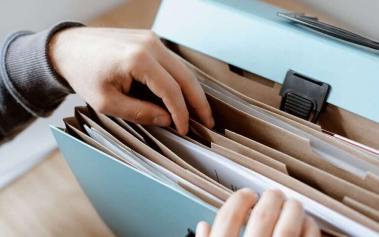 explorez, organisez et gérez facilement tous vos fichiers avec notre explorateur de fichiers intuitif et performant.