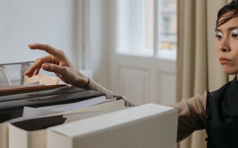 découvrez comment débloquer facilement les fichiers sous windows 11 pour accéder rapidement à vos documents verrouillés.