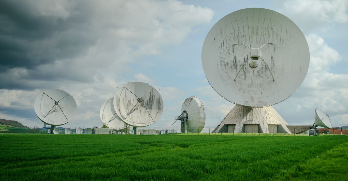 découvrez les concepts essentiels de la transmission de données, les technologies utilisées et leur importance dans les réseaux modernes pour assurer un échange d'information rapide et sécurisé.