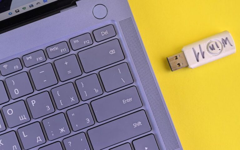 découvrez l'outil de migration windows 11 pour transférer facilement vos fichiers, applications et paramètres en toute sécurité vers le nouveau système d'exploitation.